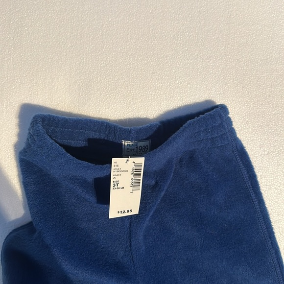 Children’s place sweat pants and fleece pants bundle - Picture 3 of 4